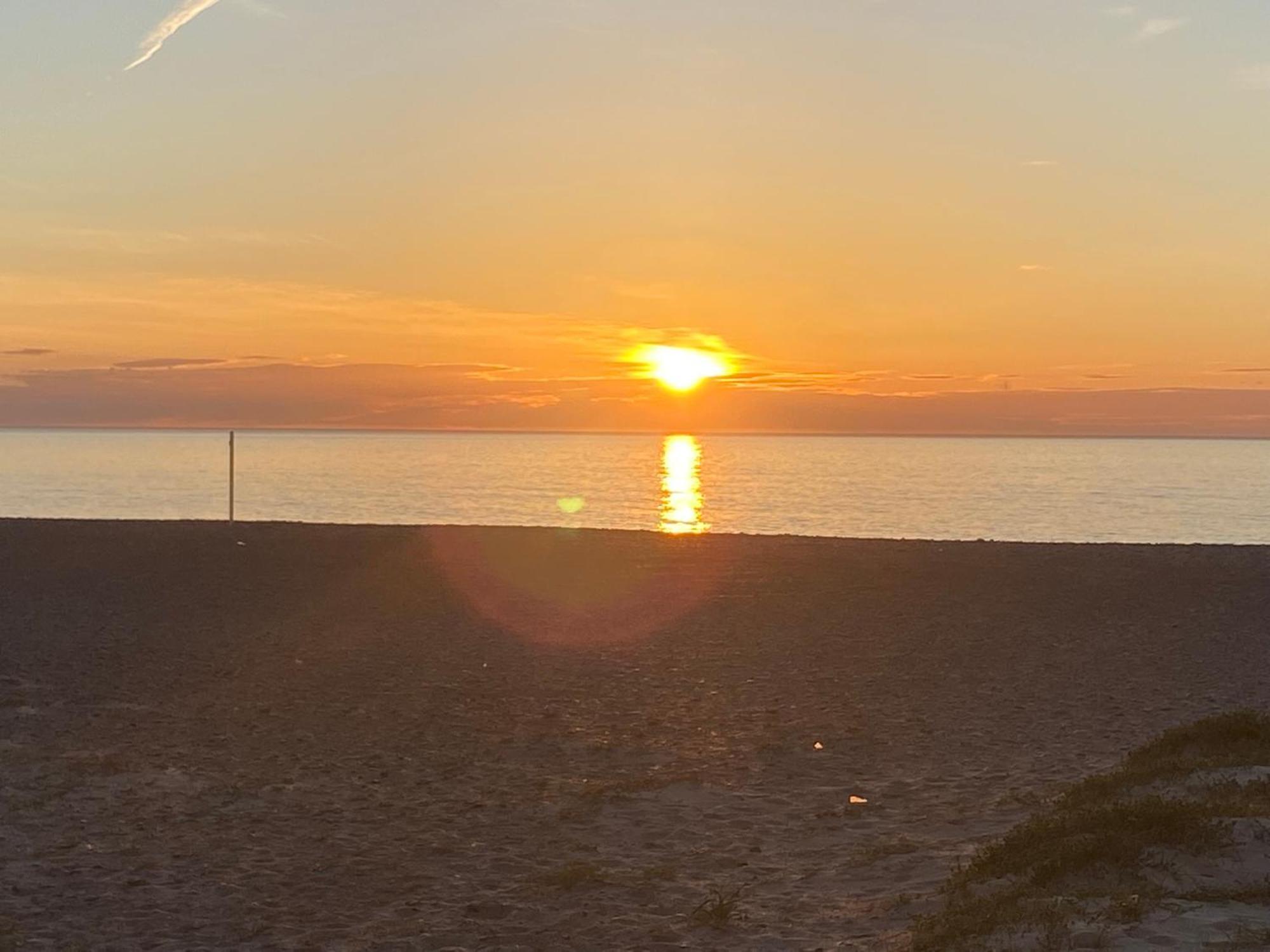 Primera Linea De Playa, Villa Conchita, Con Salida Al Mar Sagunto Exteriör bild